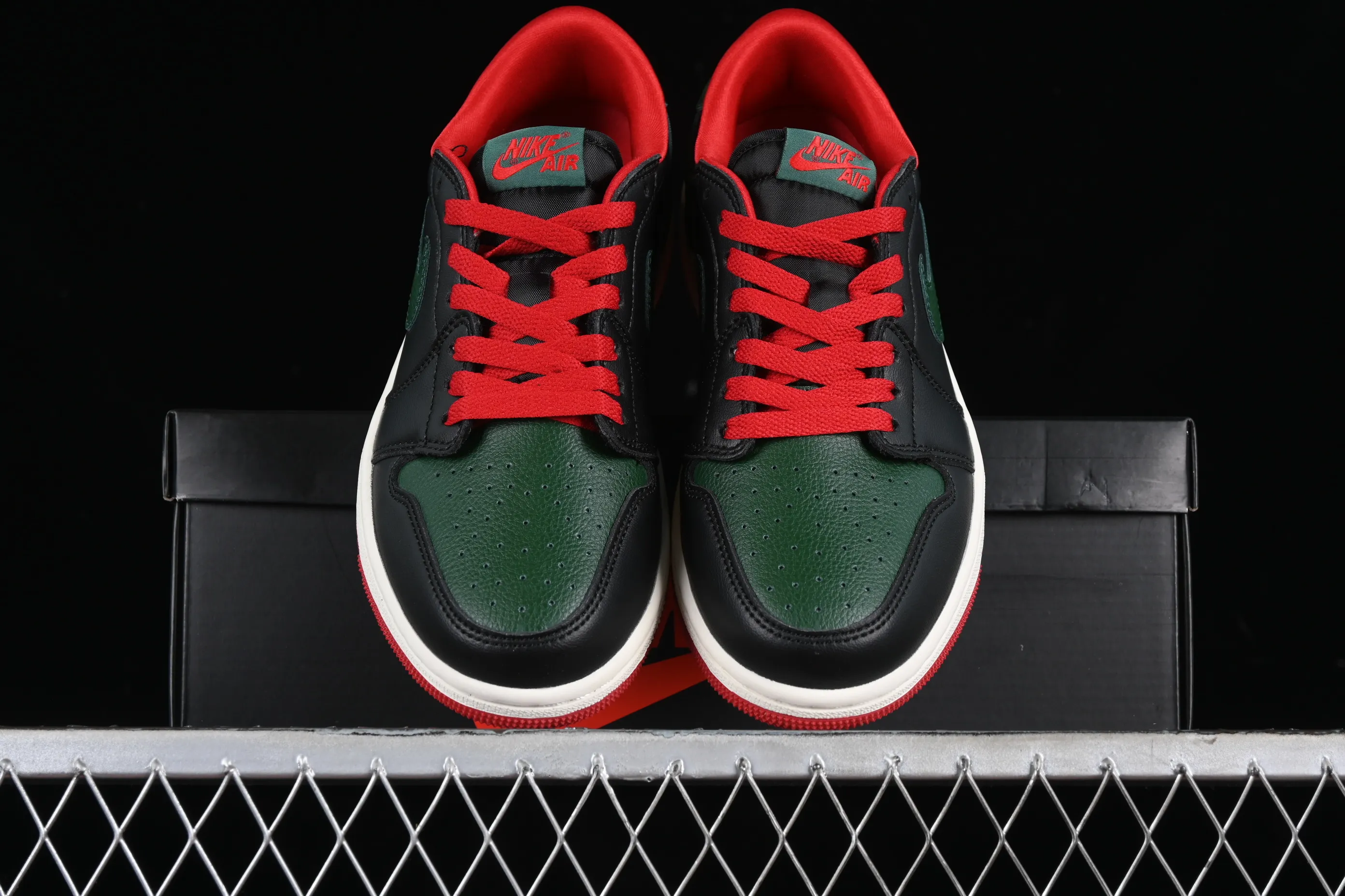 All categories Air Jordan Jordan series basketball shoes Air Jordan 1 Low Z version Air Jordan 1 Low AJ1 Joe 1 black and green color low-top cultural casual sneakers CZ0775-036